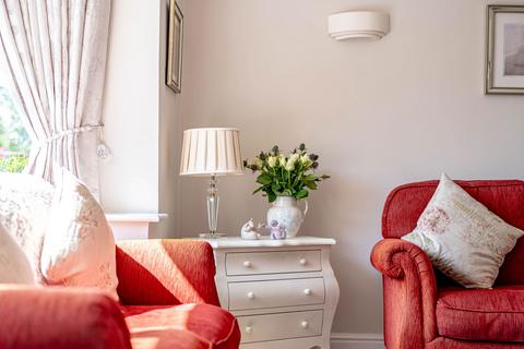 8 Bamford Close, Bollington, Macclesfield, SK10 5ND