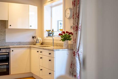 8 Bamford Close, Bollington, Macclesfield, SK10 5ND
