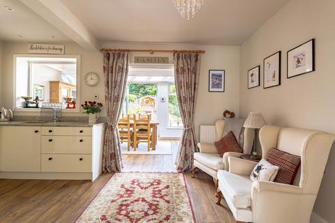 8 Bamford Close, Bollington, Macclesfield, SK10 5ND