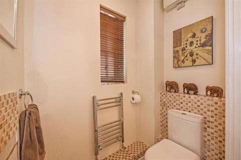 81 Berry Way, Andover, SP10 3RZ