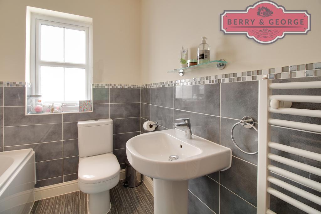 Family bathroom
