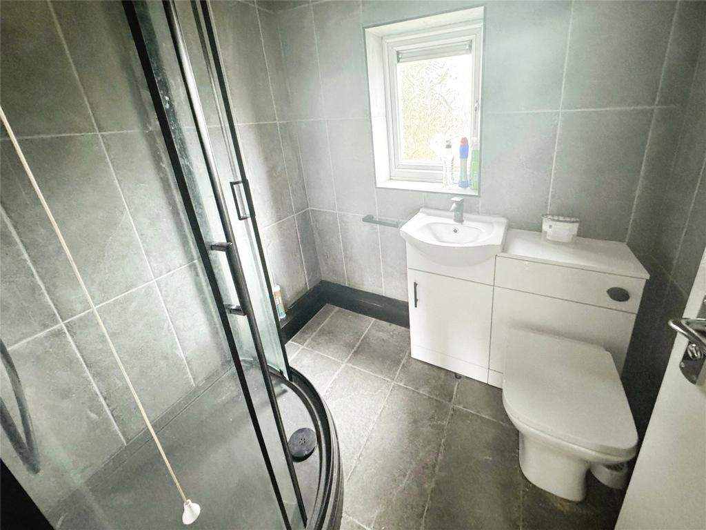 Modern Bathroom