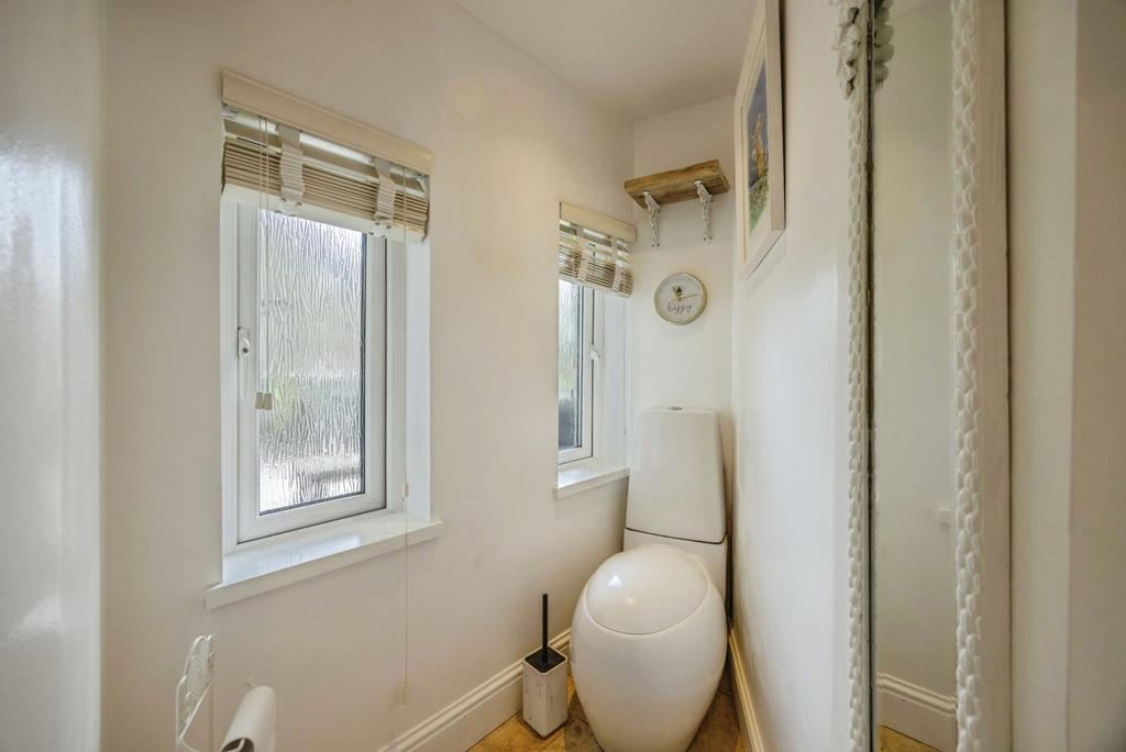 Bathroom/Wc