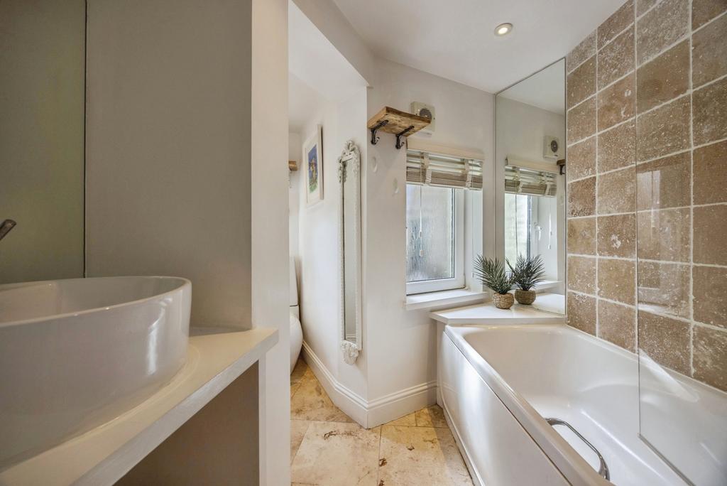 Bathroom/Wc
