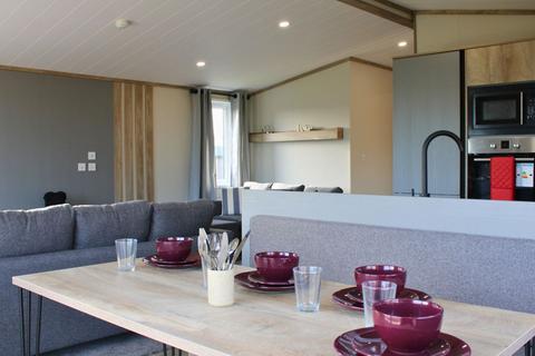 2 bedroom lodge for sale, Two Bed Victory Liberté Lodge Searles Leisure Resort, Hunstanton PE36