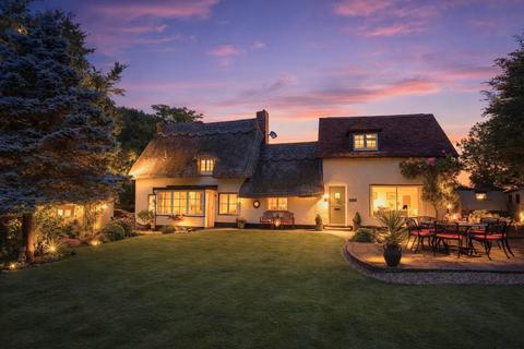 3 bedroom detached house for sale, High Wych Lane, Sawbridgeworth CM21