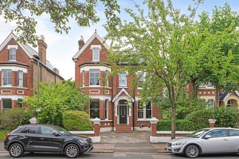 17 Elm Road, Beckenham, BR3 4JB
