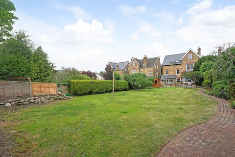 17 Elm Road, Beckenham, BR3 4JB