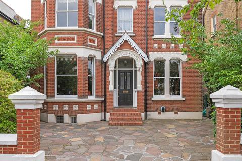 17 Elm Road, Beckenham, BR3 4JB