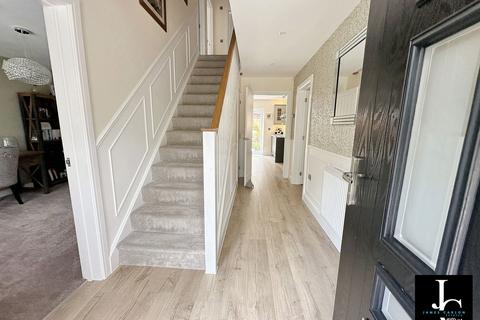 4 bedroom detached house for sale, Mossey Green, Telford TF2