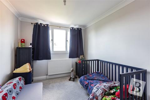 10 The Lichfields, Basildon, SS14 3RQ