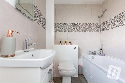 10 The Lichfields, Basildon, SS14 3RQ