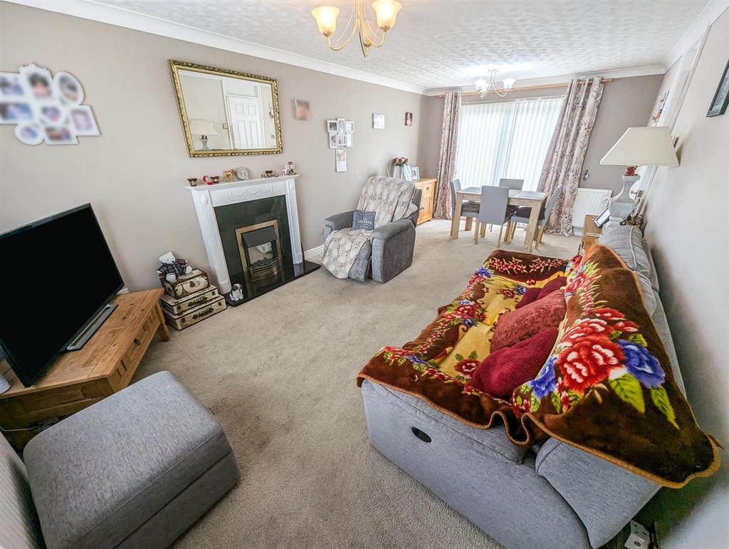 PXL 20250621 121148275.RAW-01.COVER.jpg