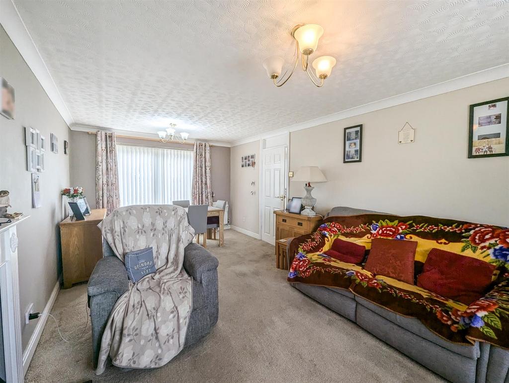 PXL 20250621 121159111.RAW-01.COVER.jpg