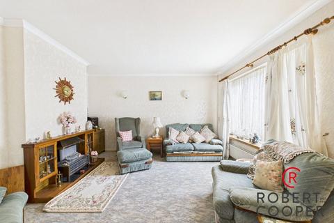 undefined, South Park Way, Ruislip, HA4