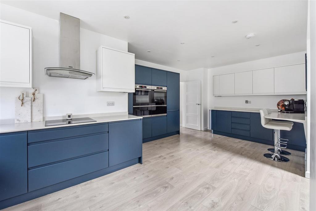 Sketch Ph14 6041448.jpg