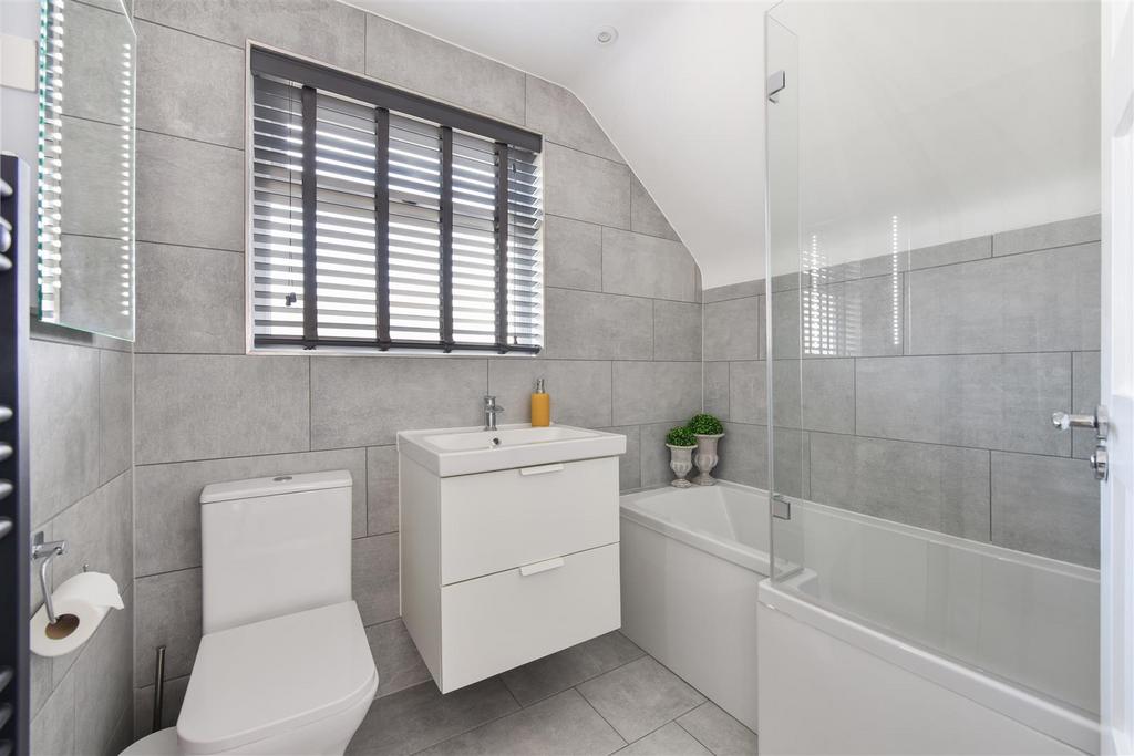 Sketch Ph32 6041466.jpg