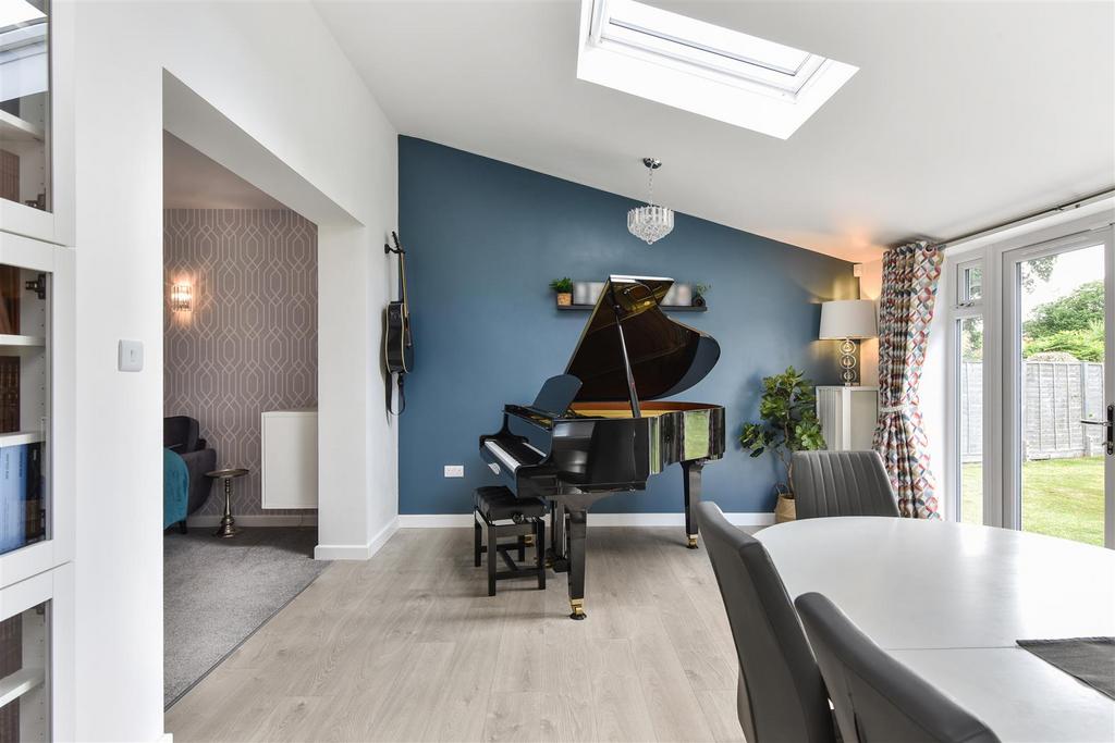 Sketch Ph12 6041446.jpg