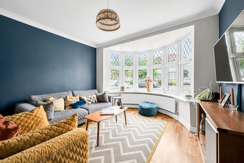 23 Westhurst Drive, Chislehurst, BR7 6HS