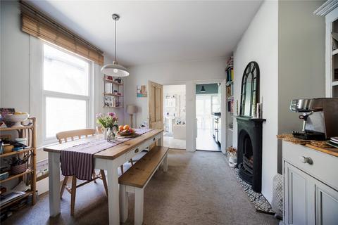 2 bedroom apartment for sale, Beech Road, London, N11