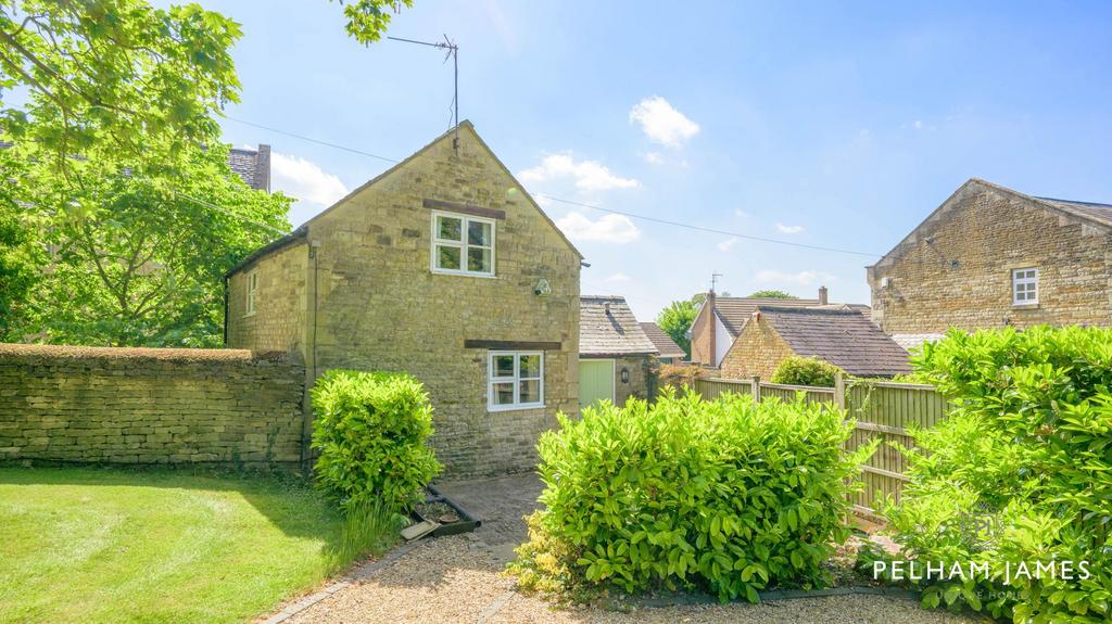 The Cottage, Lakeland Lodge, Edith Weston