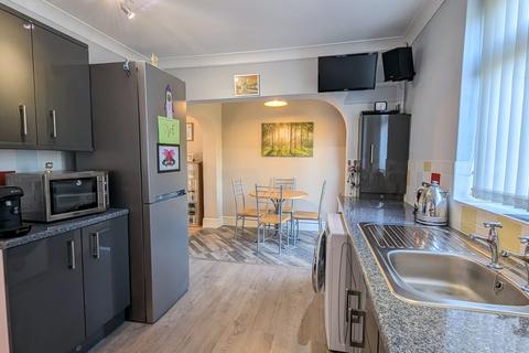 11 Cedar Avenue, Worcester, WR4 9UD