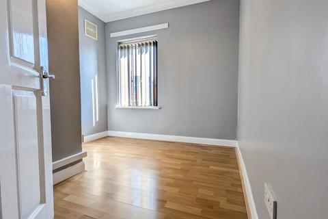 11 Cedar Avenue, Worcester, WR4 9UD