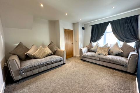 16 Hollands Road, Walsall, WS3 3AT