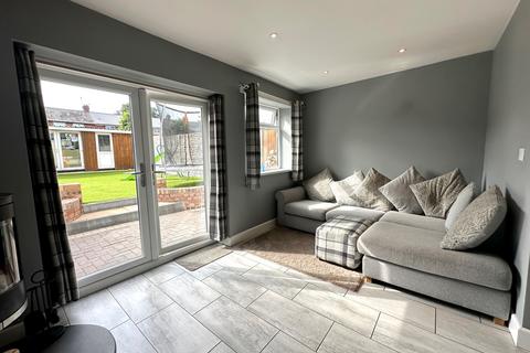 16 Hollands Road, Walsall, WS3 3AT
