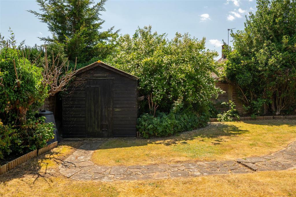 6 Meadow Way, Hitchin-28.jpg