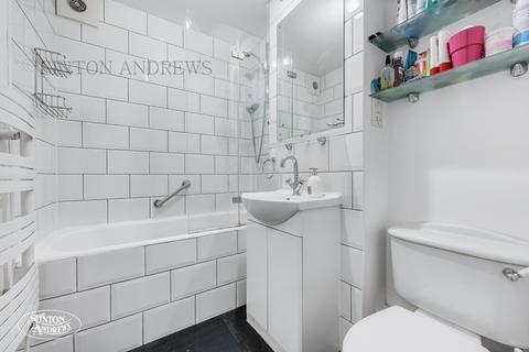 16 Woburn, London, W13 8DS