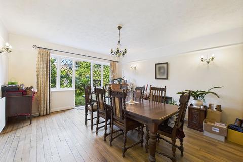 5 bedroom detached house for sale, George V Avenue, Worthing, BN11