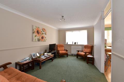 1 bedroom ground floor flat for sale, Millhaven Close, Chadwell Heath, Essex