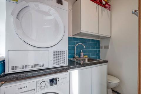 2 Nimmings Close, Birmingham, B31 4TA