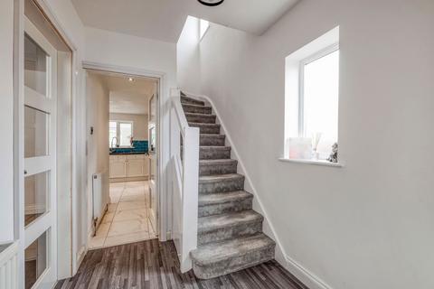 2 Nimmings Close, Birmingham, B31 4TA