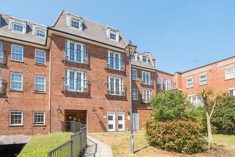12 Constable Mews, Bromley, BR1 3BF