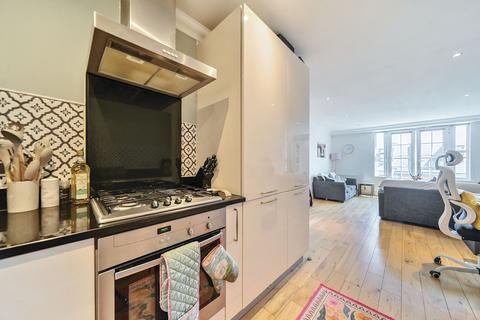 12 Constable Mews, Bromley, BR1 3BF