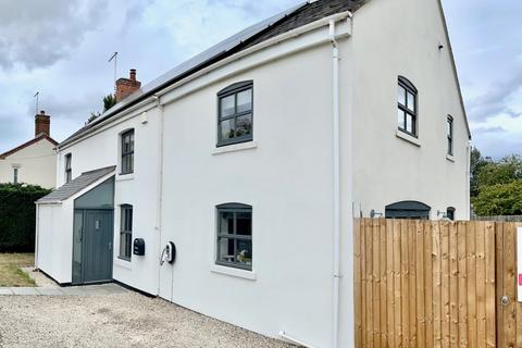 4 bedroom detached house for sale, Wayside Cottage, Lutterworth, LE17