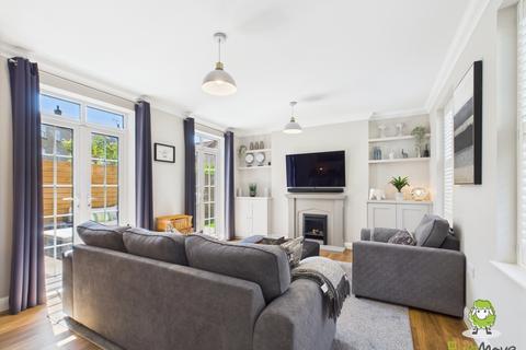 34 Compton Way, Sherfield On Loddon, Hook, RG27 0SQ