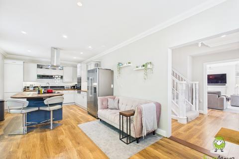 34 Compton Way, Sherfield On Loddon, Hook, RG27 0SQ
