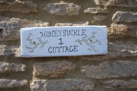 Honeysuckle cottage, Henstridge