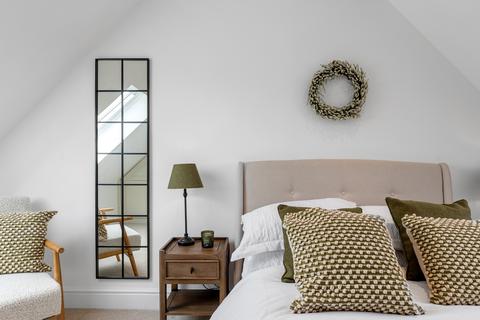 2 bedroom house for sale, Old Dairy Mews, Horse Hill, Horley, Surrey, RH6