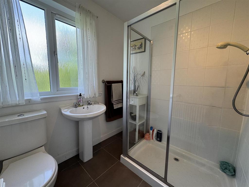 Shower room.jpg