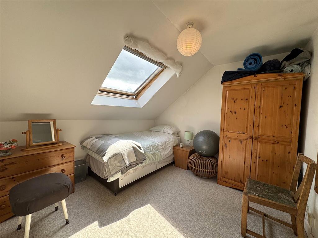 Bedroom 3.jpg