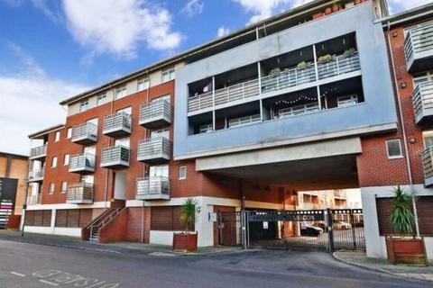 2 bedroom flat to rent, Kingfisher Meadow, Maidstone