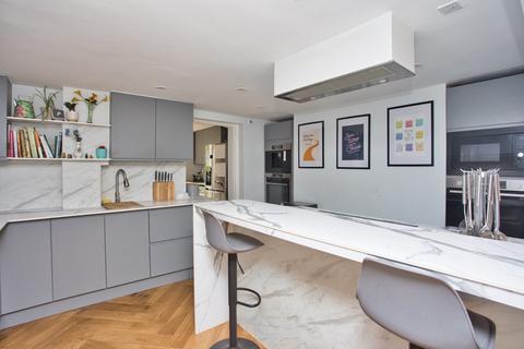 5 bedroom terraced house for sale, Castle Street, Dover, Kent, CT16