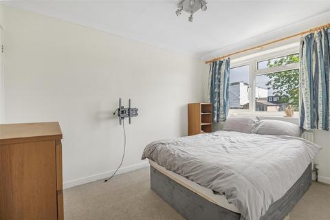 25a Clewer Fields, Windsor, SL4 5BW