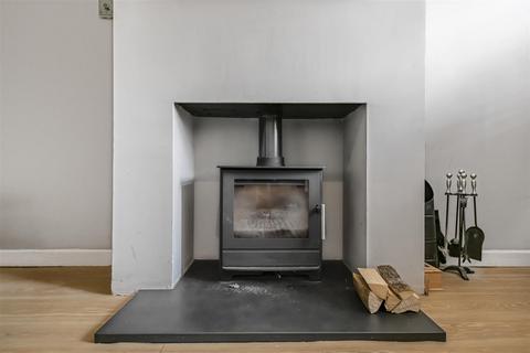 25a Clewer Fields, Windsor, SL4 5BW