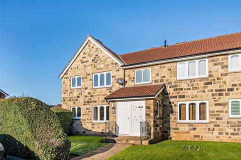 31 Beck Lane, Collingham, Wetherby, LS22 5BW