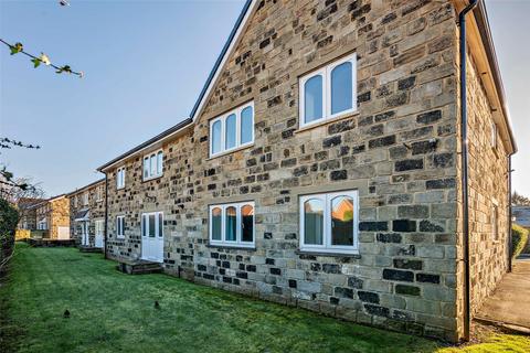 31 Beck Lane, Collingham, Wetherby, LS22 5BW